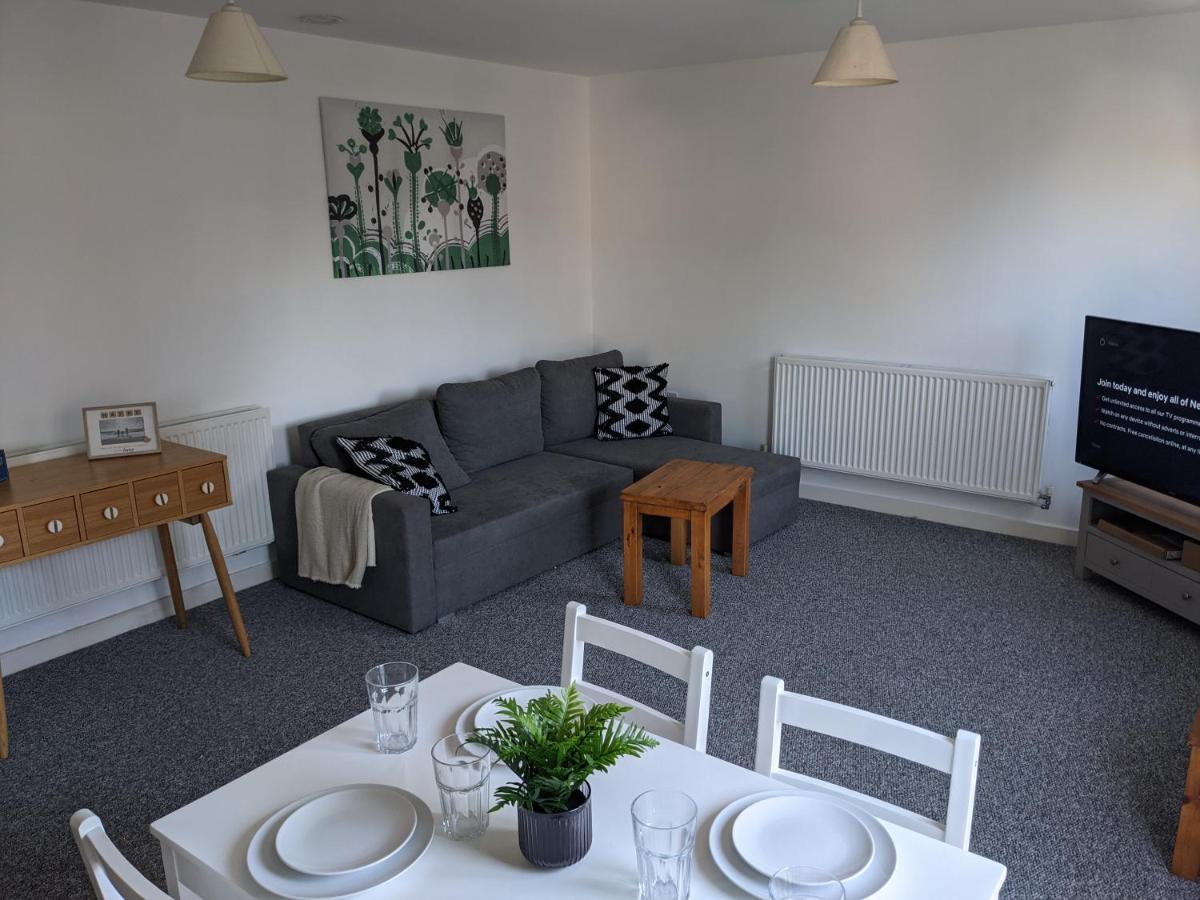 Simple 2-Bedroom 1.5 Bath Apartment In Thornhill Southampton Exteriér fotografie