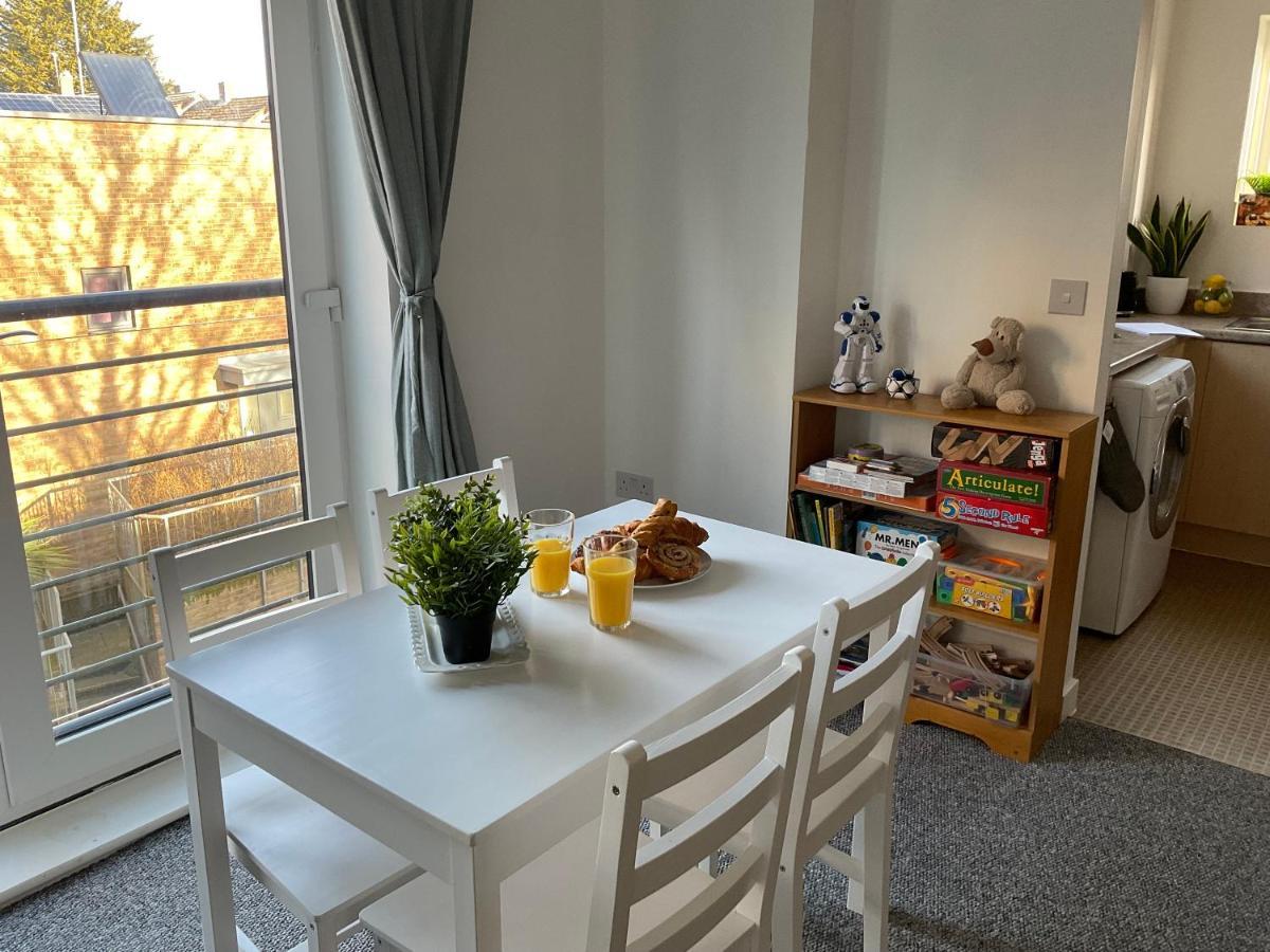 Simple 2-Bedroom 1.5 Bath Apartment In Thornhill Southampton Exteriér fotografie