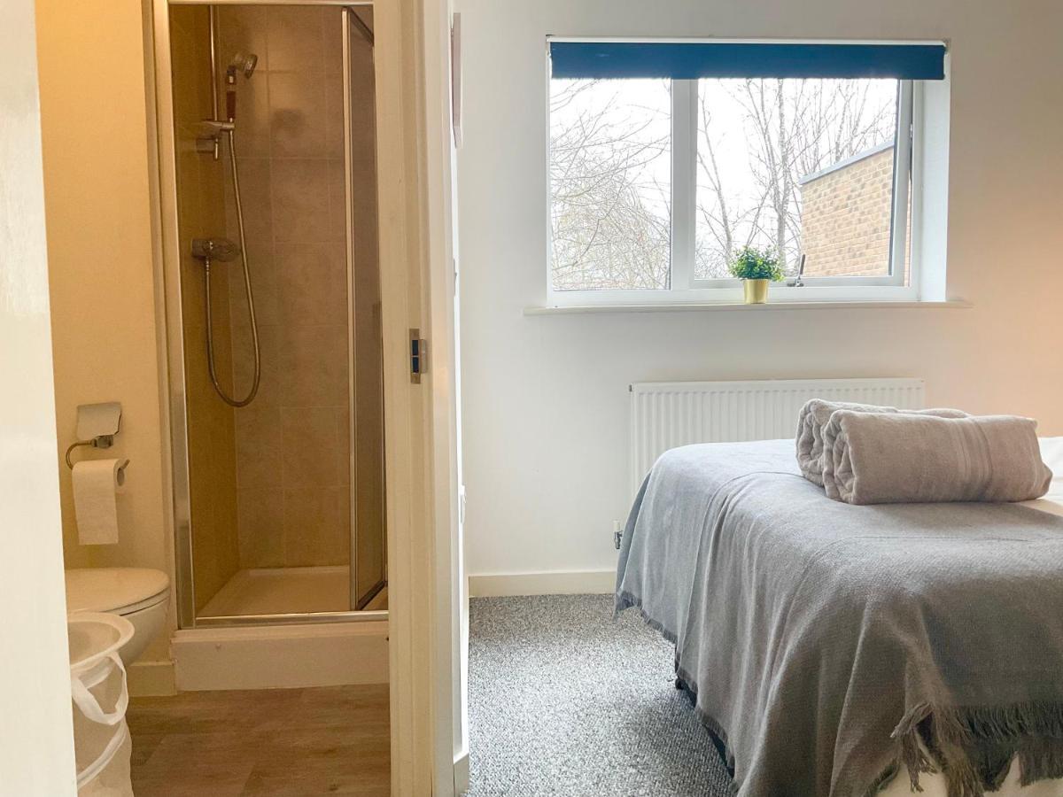 Simple 2-Bedroom 1.5 Bath Apartment In Thornhill Southampton Exteriér fotografie